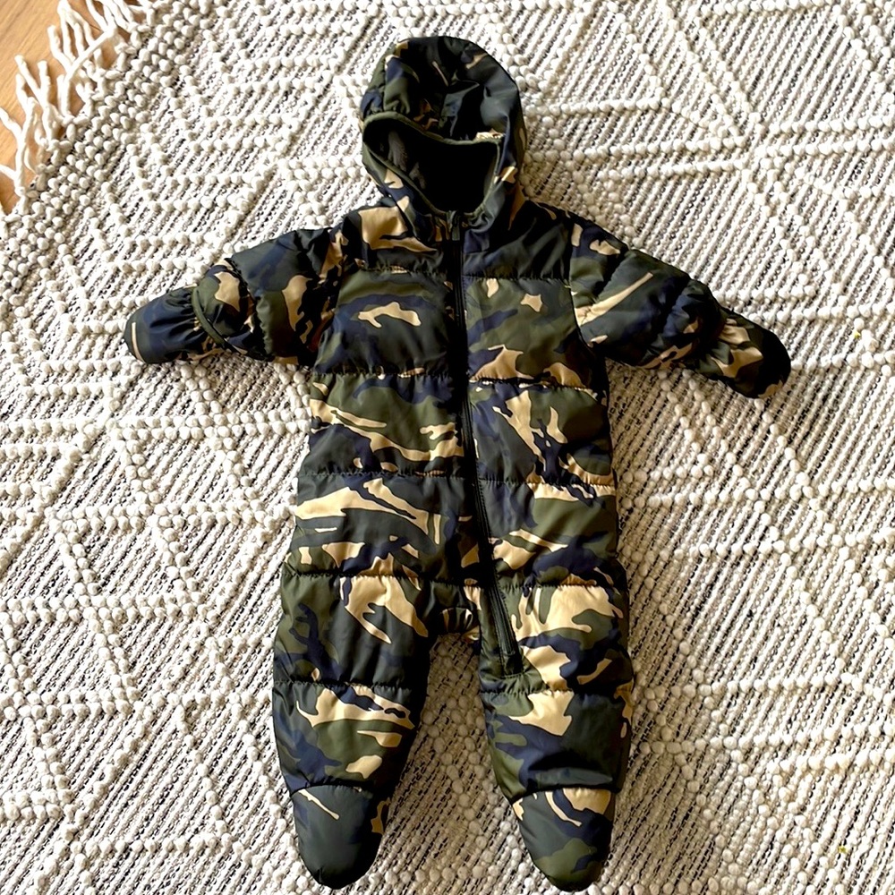 Camo baby snowsuit - 6-12 months